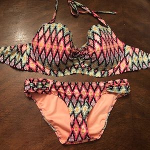 Victoria Secret Swimsuit!32DDD top & small bottom!